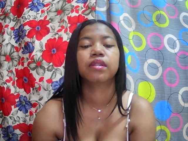 lesly11 webcam