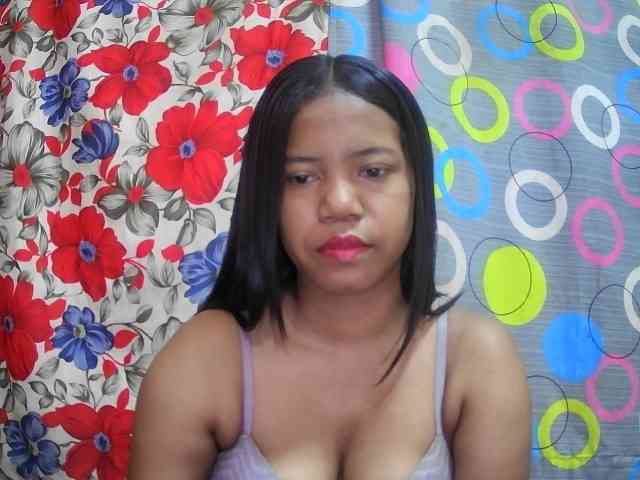 lesly11 webcam