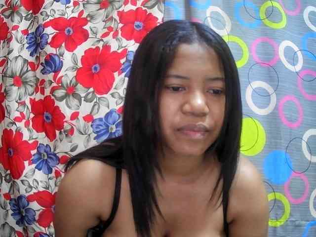 lesly11 webcam