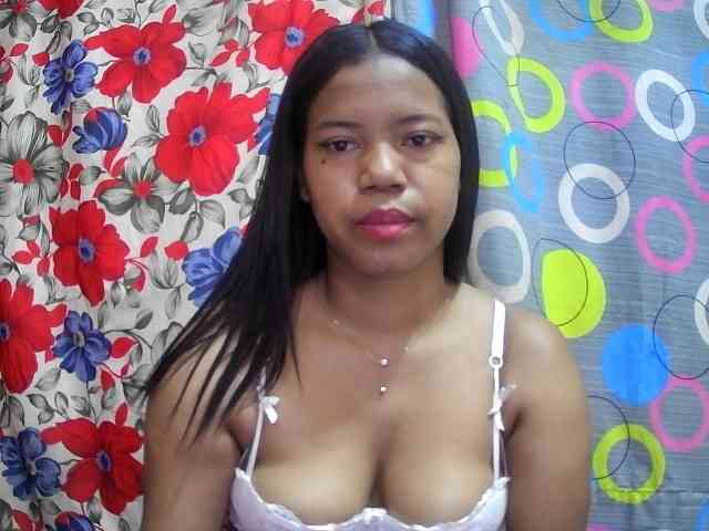 lesly11 webcam