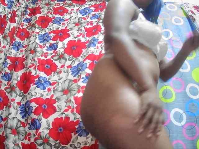 lesly11 webcam