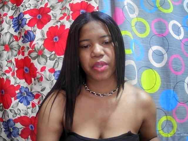 lesly11 webcam
