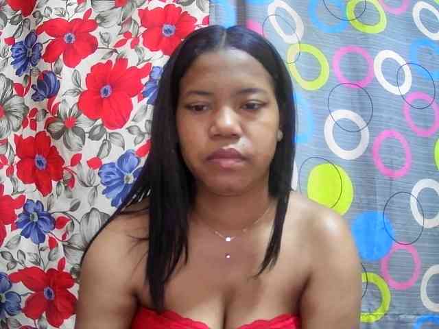 lesly11 webcam