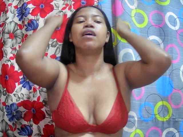 lesly11 webcam