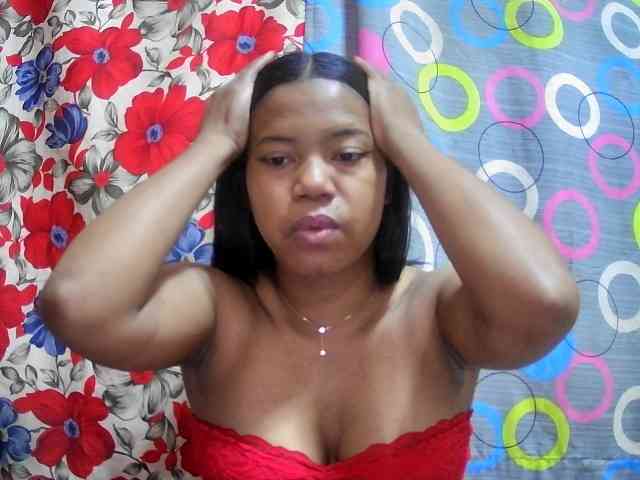 lesly11 webcam