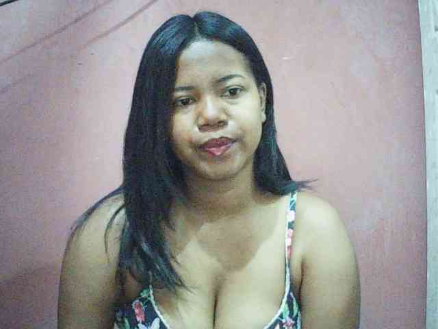 lesly11 webcam