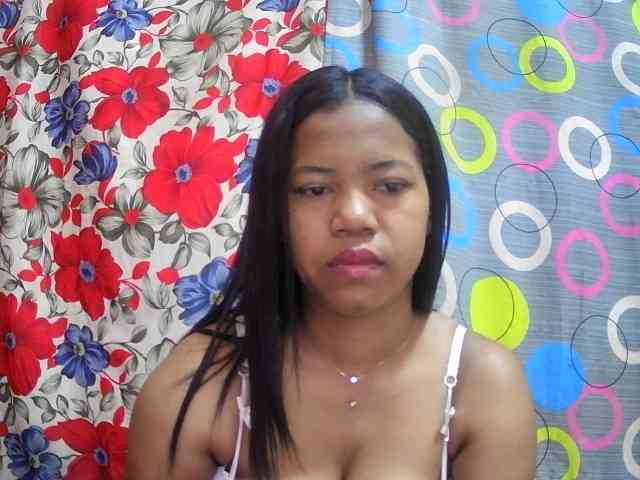 lesly11 webcam