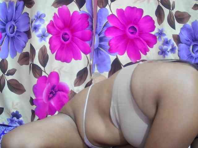 lesly11 webcam