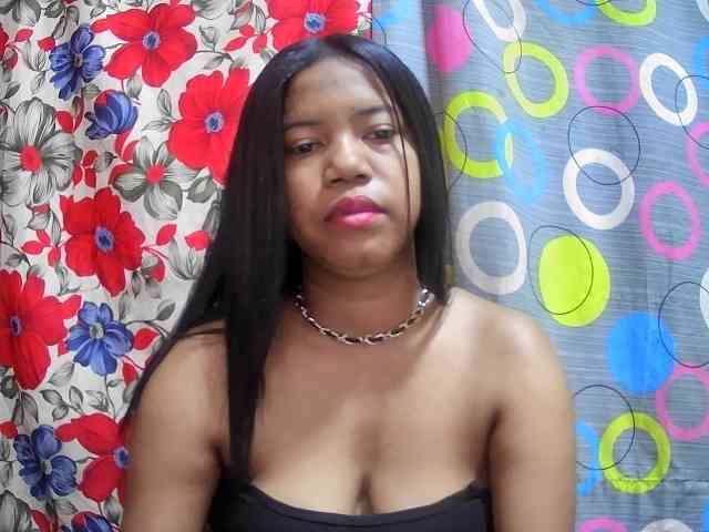 lesly11 webcam