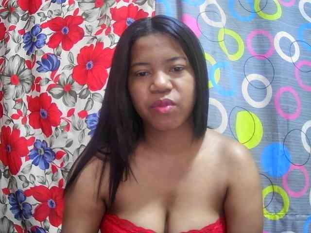 lesly11 webcam