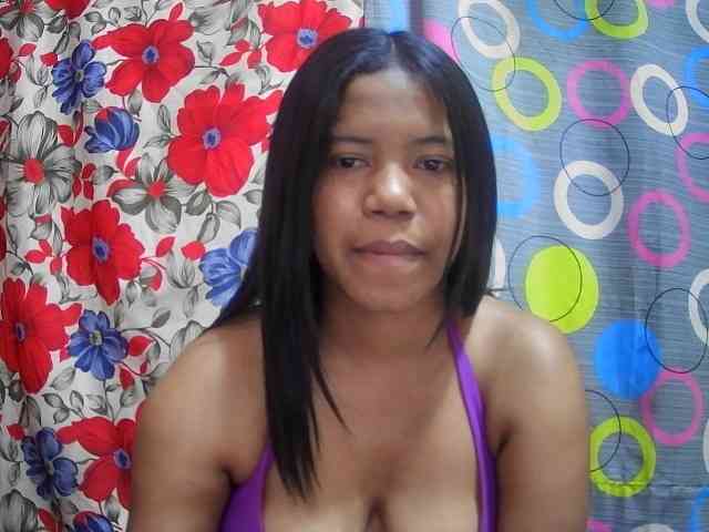 lesly11 webcam