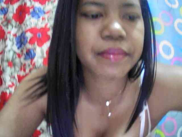 lesly11 webcam