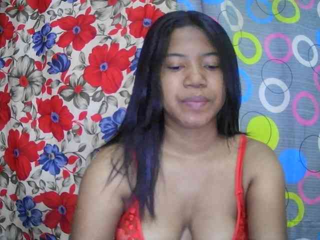 lesly11 webcam
