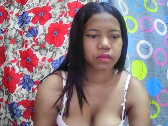 lesly11 webcam