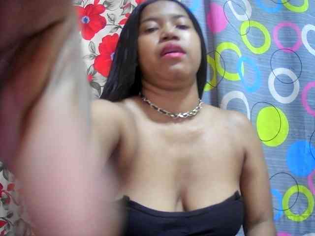 lesly11 webcam