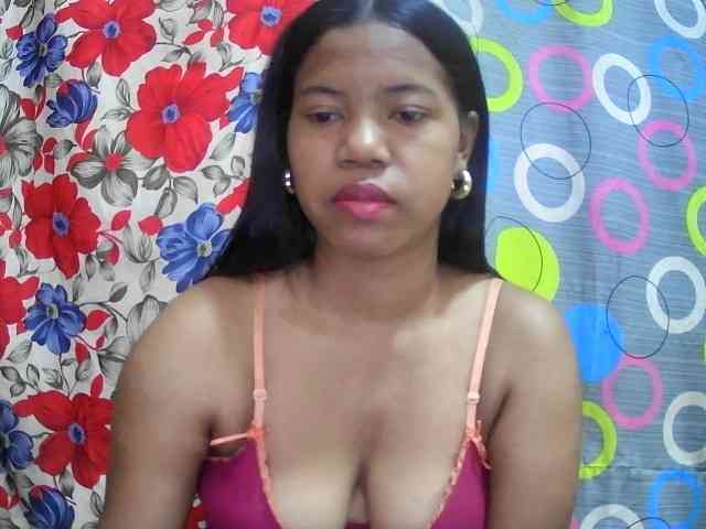 lesly11 webcam