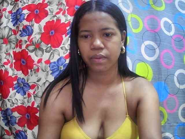 lesly11 webcam