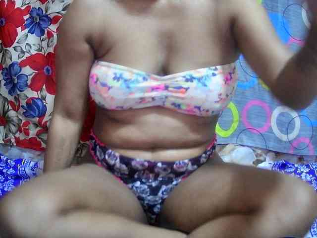 lesly11 webcam