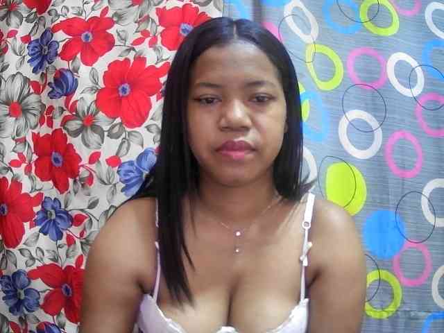 lesly11 webcam