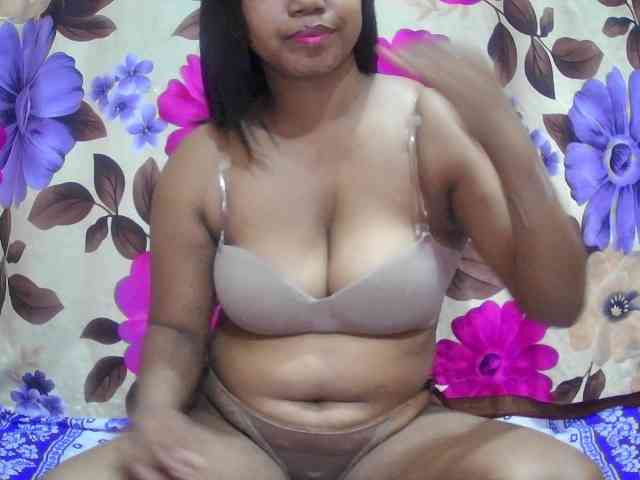 lesly11 webcam