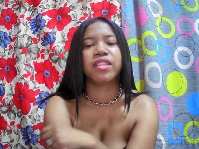 lesly11 webcam