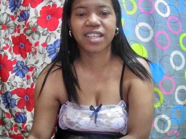lesly11 webcam