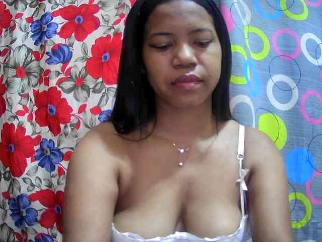 lesly11 webcam