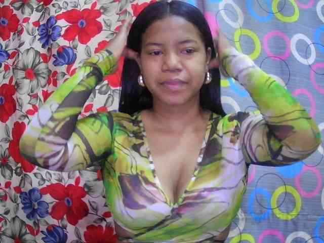 lesly11 webcam