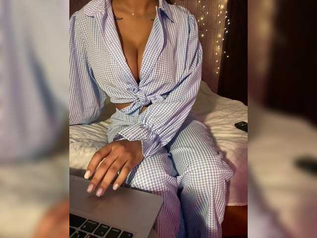 Lollypopp505's BongaCams show and profile