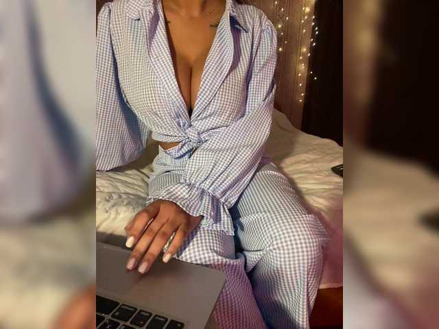 Lollypopp505's BongaCams show and profile