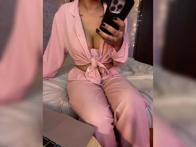 Lollypopp505's BongaCams show and profile