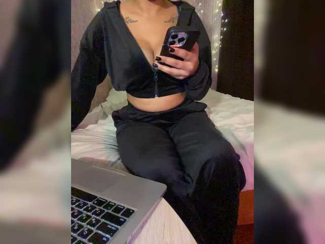 Lollypopp505's BongaCams show and profile