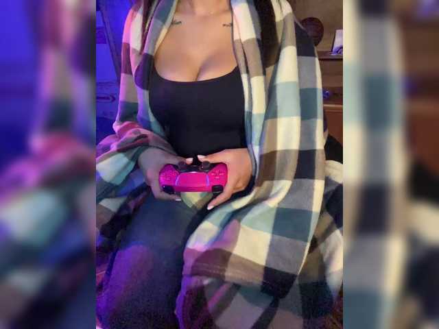 Lollypopp505's BongaCams show and profile