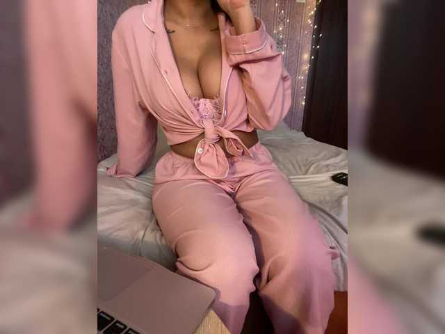 Lollypopp505's BongaCams show and profile