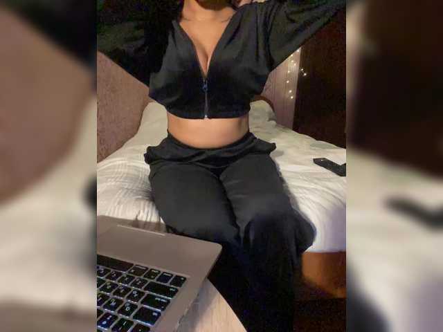 Lollypopp505's BongaCams show and profile