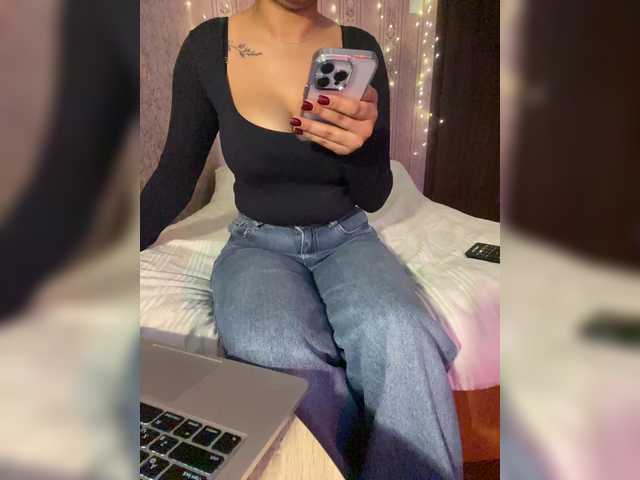 Lollypopp505's BongaCams show and profile