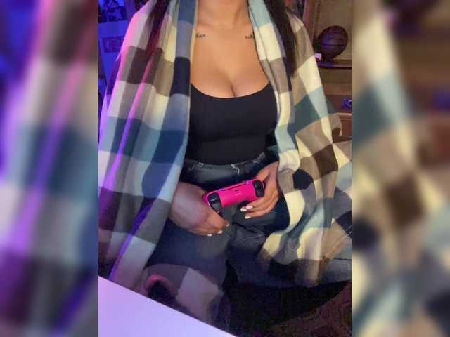 Lollypopp505's BongaCams show and profile