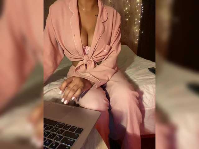 Lollypopp505's BongaCams show and profile