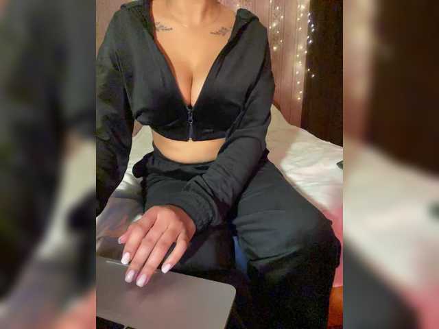 Lollypopp505's BongaCams show and profile