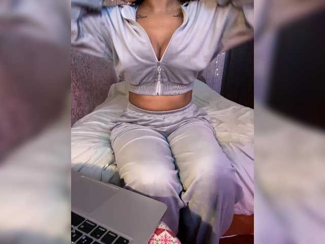 Lollypopp505's BongaCams show and profile