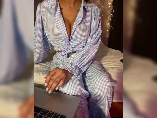 Lollypopp505's BongaCams show and profile