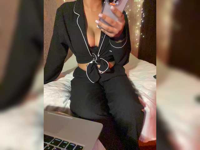 Lollypopp505's BongaCams show and profile