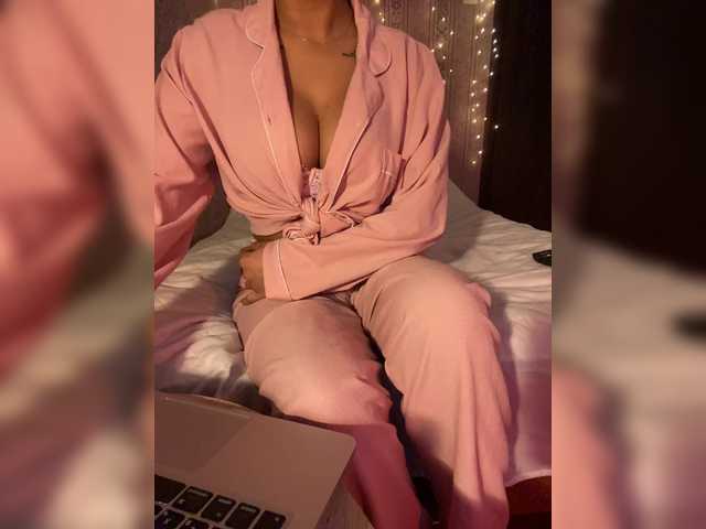 Lollypopp505's BongaCams show and profile