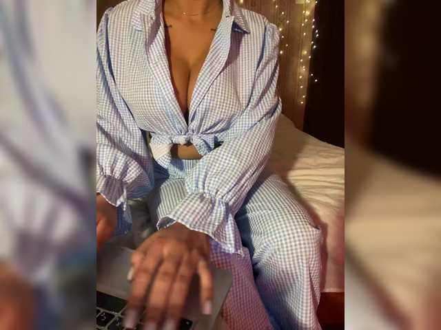 Lollypopp505's BongaCams show and profile