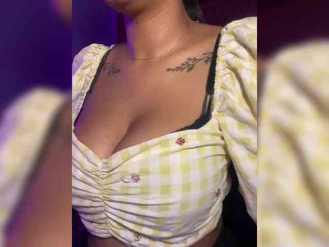 Lollypopp505 webcam