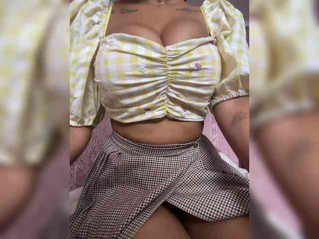 Lollypopp505 webcam