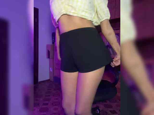 Lollypopp505 webcam
