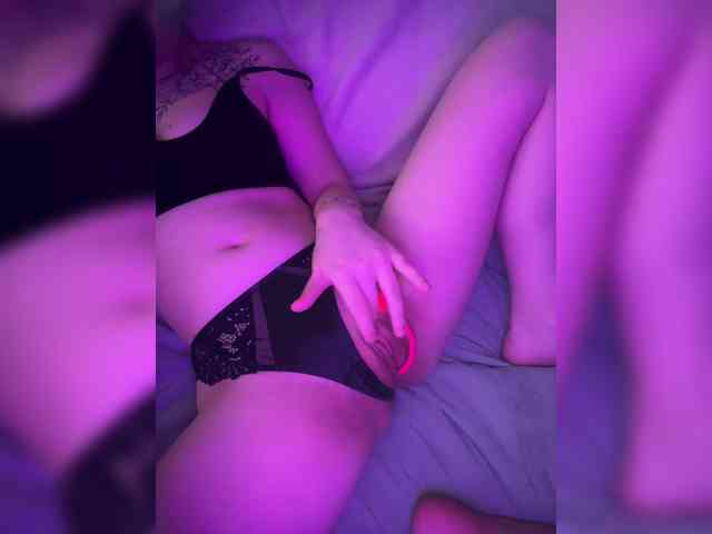 Alisonhasbeen1 webcam