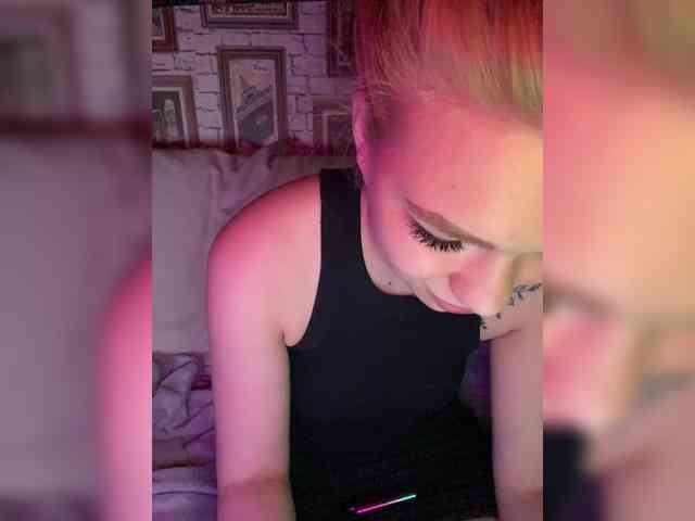 Alisonhasbeen1 webcam