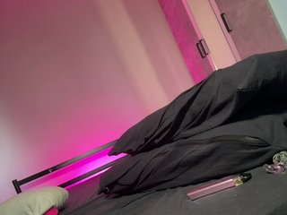 LilBby Porn Show